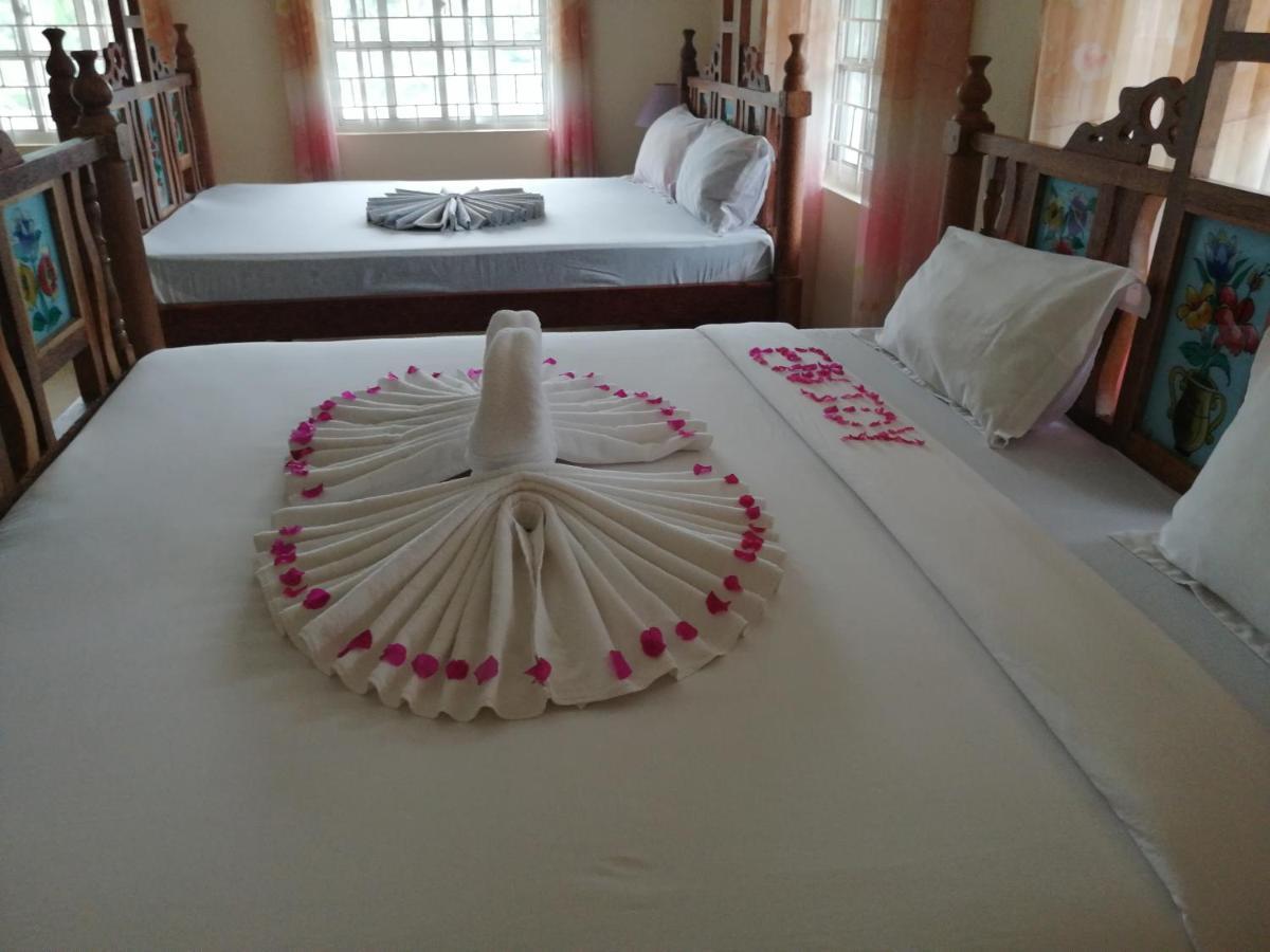 Salhiya Lodge ザンジバルシティ エクステリア 写真