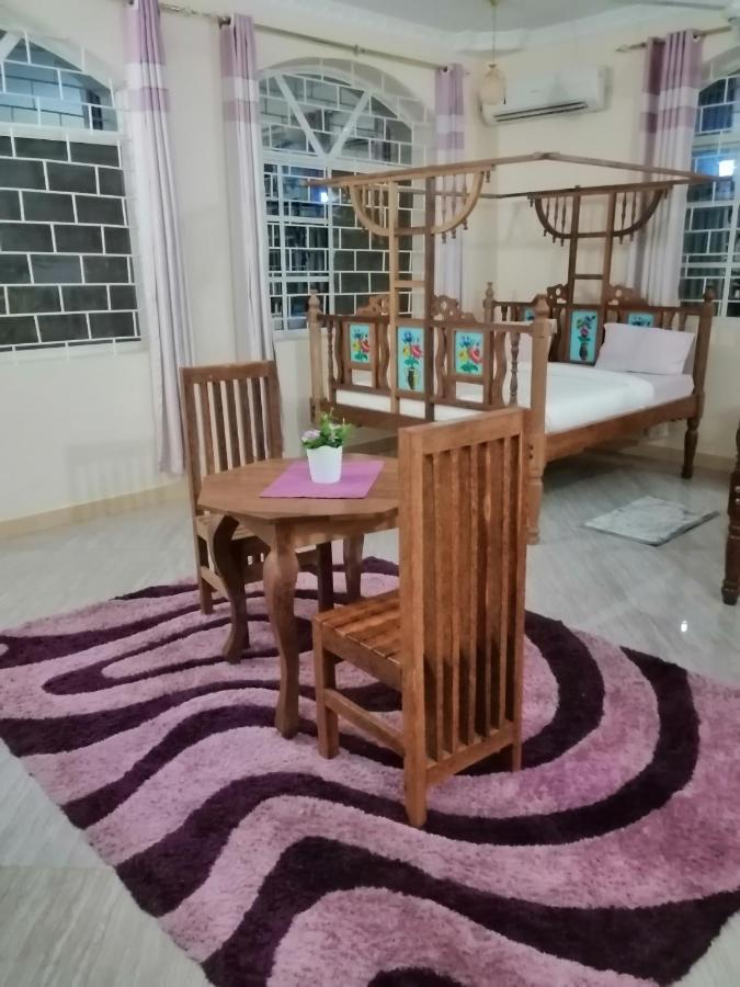 Salhiya Lodge ザンジバルシティ エクステリア 写真
