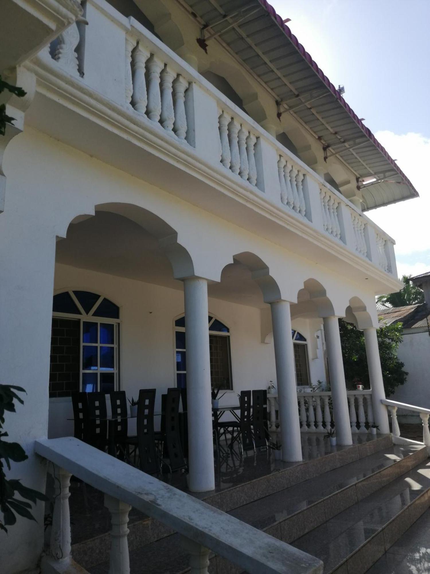 Salhiya Lodge ザンジバルシティ エクステリア 写真
