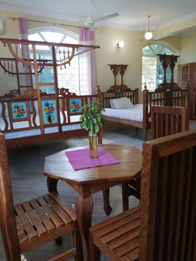 Salhiya Lodge ザンジバルシティ エクステリア 写真